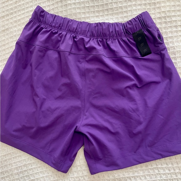 Fabletics shorts XS - Picture 3 of 4